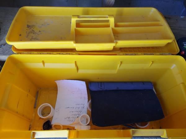 Plastic Tool Box with Lift Out.jpg
