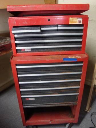 CRAFTSMAN Rolling tool chest and 6 drawer chest.jpg
