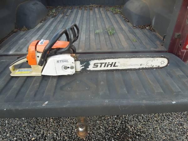 Stihl MS260 Pro chainsaw.jpg