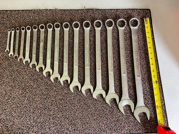 16 piece Craftsman Combination Wrench Set Mechanics Tools.jpg