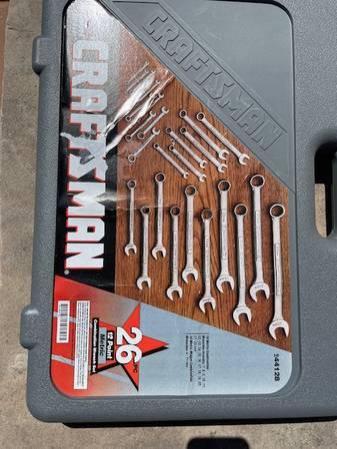 Craftsman 26 Piece Metric Wrench Set.jpg