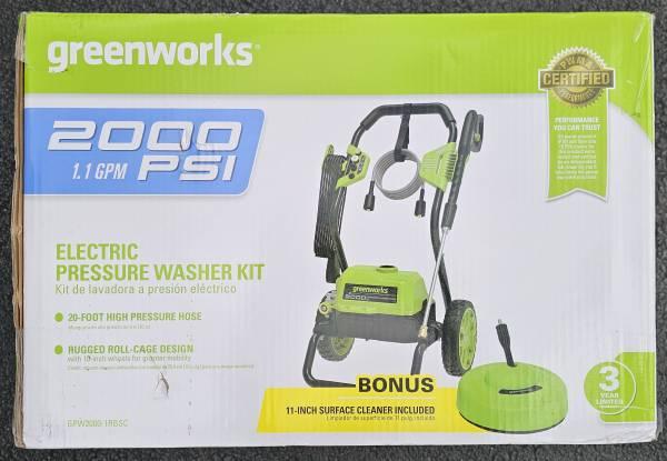 Greenworks 2000 PSI Electric Pressure Washer.jpg