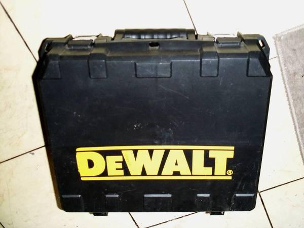 Plastic CASE for Drill or Electric TOOL Protect DEWALT Owner's Manual.jpg
