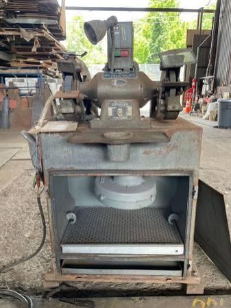 Industrial Double End Bench Grinder With Vacuum Blower Cabinet.jpg