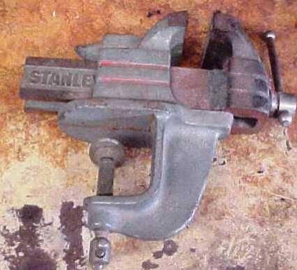 Stanley 3” Bench Vise No. 766 - Gray & Red Paint Clamp On.jpg