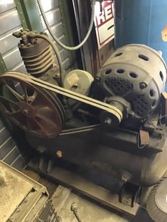 Antique air compressor.jpg