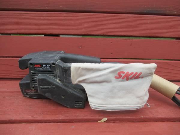 SKIL Belt Sander Model 7313 with Dust Bag.jpg